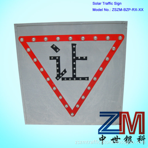 Solar Oriented Traffic Sign for crosswalk